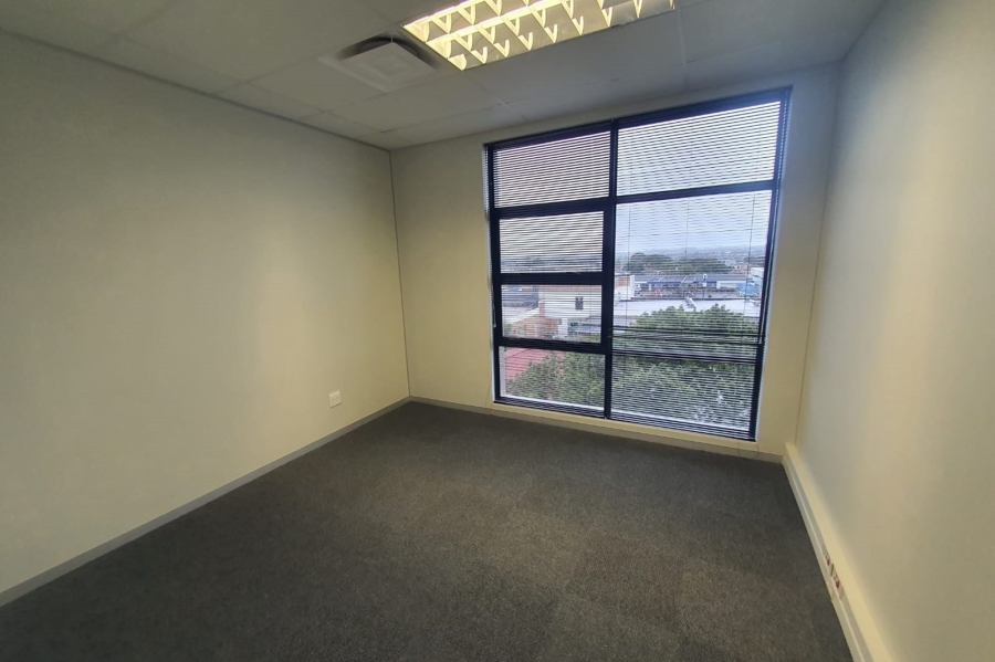 To Let commercial Property for Rent in Newton Park Eastern Cape